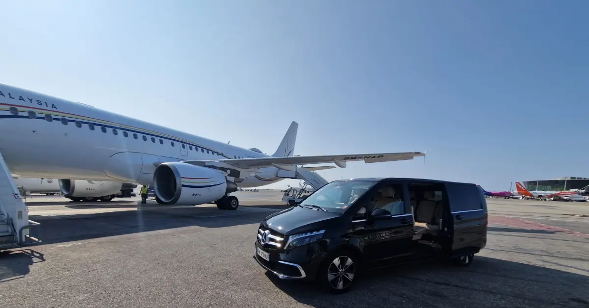 Home 1 V class at Nice airport